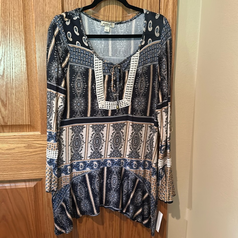 ONE WORLD Blue and Cream Patterned Blouse